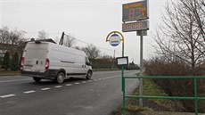 Odbočit vlevo z vedlejší silnice od Svatého Kříže na Havlíčkův Brod se sice... Odbočit vlevo z vedlejší silnice od Svatého Kříže na Havlíčkův Brod se sice...