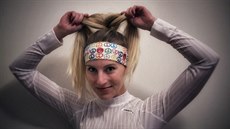 Kam s nimi? Vlasy mohou při běhu nejen překážet či nutit k zastavení, ale i... Kam s nimi? Vlasy mohou při běhu nejen překážet či nutit k zastavení, ale i...