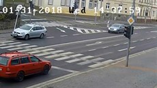 Opilá těhotná řidička narazila do dopravní značky a ujela Opilá těhotná řidička narazila do dopravní značky a ujela