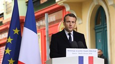 Francouzský prezident Emmanuel Macron na Korsice uctil památku zavradného...