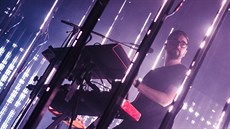 Klávesista kapely Alt-J Gus Unger-Hamilton během koncertu v pražském Foru... Klávesista kapely Alt-J Gus Unger-Hamilton během koncertu v pražském Foru...