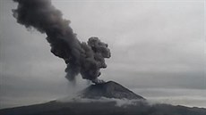 Aktivní mexická sopka Popocatépetl ohrožuje okolní vesnice Aktivní mexická sopka Popocatépetl ohrožuje okolní vesnice