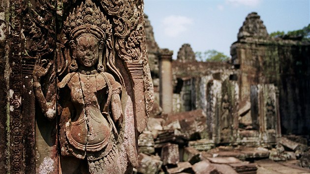 Trosky chrmovho komplexu Angkor Vat v Kambodi