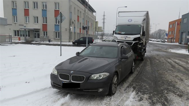 Polsk BMW s petenm pvsem, kter zastavila ostravsk dlnin policie.