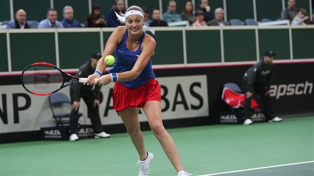 Petra Kvitov bojuje v nedln dvouhe 1. kola Fed Cupu proti vcarsku.