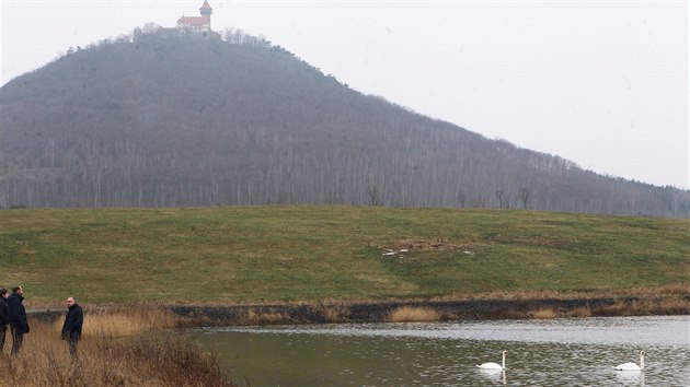 Pohled na Jezero Most a jeho okol (nor 2018)