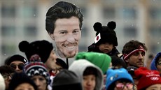 Největší favorit závodu snowboardistů v U-rampě Shaun White má v hledišti... Největší favorit závodu snowboardistů v U-rampě Shaun White má v hledišti...