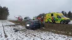 Starší řidič dostal smyk na zamrzlé vozovce na Písecku a sjel do příkopu.... Starší řidič dostal smyk na zamrzlé vozovce na Písecku a sjel do příkopu....
