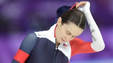 eská rychlobruslaka Martina Sáblíková v cíli olympijského závodu na 3000...