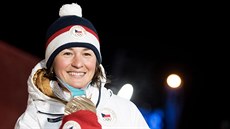 Česká biatlonistka Veronika Vítková převzala na ceremoniálu bronzovou... Česká biatlonistka Veronika Vítková převzala na ceremoniálu bronzovou...