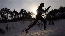 Estonský běžec Algo Karp ve štafetovém závodu na 4 x 10 km v olympijském... Estonský běžec Algo Karp ve štafetovém závodu na 4 x 10 km v olympijském...