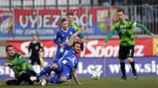 TŘETÍ PROTI PRVNÍMU. Takové byly pozice Olomouce a Plzně v tabulce před... TŘETÍ PROTI PRVNÍMU. Takové byly pozice Olomouce a Plzně v tabulce před...