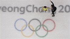 Cortney Mansourová a Michal Češka při svém vystoupení v krátkém programu Cortney Mansourová a Michal Češka při svém vystoupení v krátkém programu