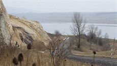 Pohled na Jezero Most a jeho okolí (únor 2018) Pohled na Jezero Most a jeho okolí (únor 2018)