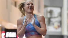 Vítězka atletického halového mítinku ve skoku o tyči Zimní Pražské tyčky Jiřina... Vítězka atletického halového mítinku ve skoku o tyči Zimní Pražské tyčky Jiřina...