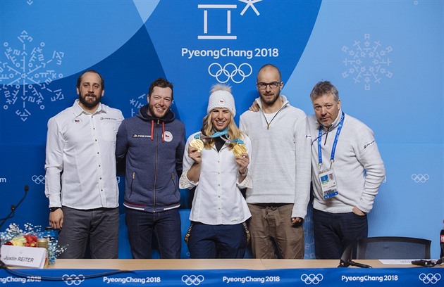 Momentka z tiskové konference dvojnásobné olympijské vítzky Ester Ledecké -...