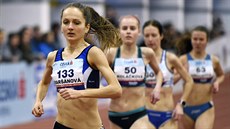 Běžkyně Lucie Maršánová (vpředu) kralovala ženskému závodu na 3000 metrů na... Běžkyně Lucie Maršánová (vpředu) kralovala ženskému závodu na 3000 metrů na...