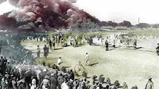 Ničivý požár zabil na dostihovém závodišti v Hong Kongu 614 lidí Ničivý požár zabil na dostihovém závodišti v Hong Kongu 614 lidí