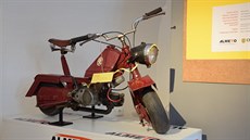 V revoluním roce 1989 si Michal Nepor sestrojil domácí motocykl, který bychom...