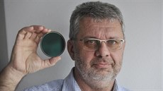 Vladimír Fučík pracoval dříve jako pedagog. Teď má ale firmu, která vyrábí... Vladimír Fučík pracoval dříve jako pedagog. Teď má ale firmu, která vyrábí...