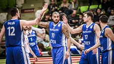 Čeští basketbalisté během utkání s Bulharskem. Zleva Ondřej Balvín, Blake... Čeští basketbalisté během utkání s Bulharskem. Zleva Ondřej Balvín, Blake...