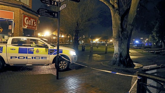 Policie uzavela okol nkupnho centra v Salisbury, kde bval rusk agent Sergej Skripal po poit neznm ltky upadl do bezvdom (5. bezna 2018).