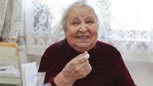 Jarmila Nohavikov z Nmt na Han (95 let). A do svch 70 let uila, vedla i ochotnick spolek, psala kroniku, zaslouila se o zchranu Terezskho dol i o potrestn komunisty, kter jej rodin pi kolektivizaci ublil.