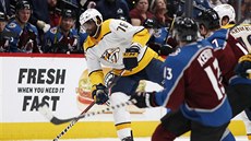 P.K. Subban z Nashvillu se napřahuje ke střele v utkání s Coloradem. P.K. Subban z Nashvillu se napřahuje ke střele v utkání s Coloradem.