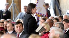 Miroslava Němcová odchází ze slavnostní inaugurace prezidenta Miloše Zemana.... Miroslava Němcová odchází ze slavnostní inaugurace prezidenta Miloše Zemana....