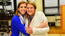 Pravnučky J. A. Bati Mariana Bata Breechová (vlevo) a Roberta Bata Alvesová... Pravnučky J. A. Bati Mariana Bata Breechová (vlevo) a Roberta Bata Alvesová...