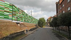 Zelené protihlukové stěny obyvatele České Třebové vyděsily. Zelené protihlukové stěny obyvatele České Třebové vyděsily.
