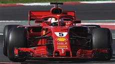 Sebastian Vettel během testů formule 1 v Barceloně Sebastian Vettel během testů formule 1 v Barceloně