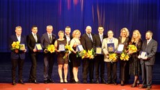 Vítězové Firmy a živnostníka roku 2017 v Královéhradeckém kraji a držitelé Cen... Vítězové Firmy a živnostníka roku 2017 v Královéhradeckém kraji a držitelé Cen...