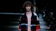Dánský princ Nikolai coby model na přehlídce Burberry (Londýn, 23. února 2018) Dánský princ Nikolai coby model na přehlídce Burberry (Londýn, 23. února 2018)