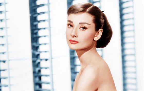 Audrey Hepburnová v atech od Givenchyho.