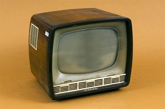 Starý televizor z výstavy Muzeum spotebi.