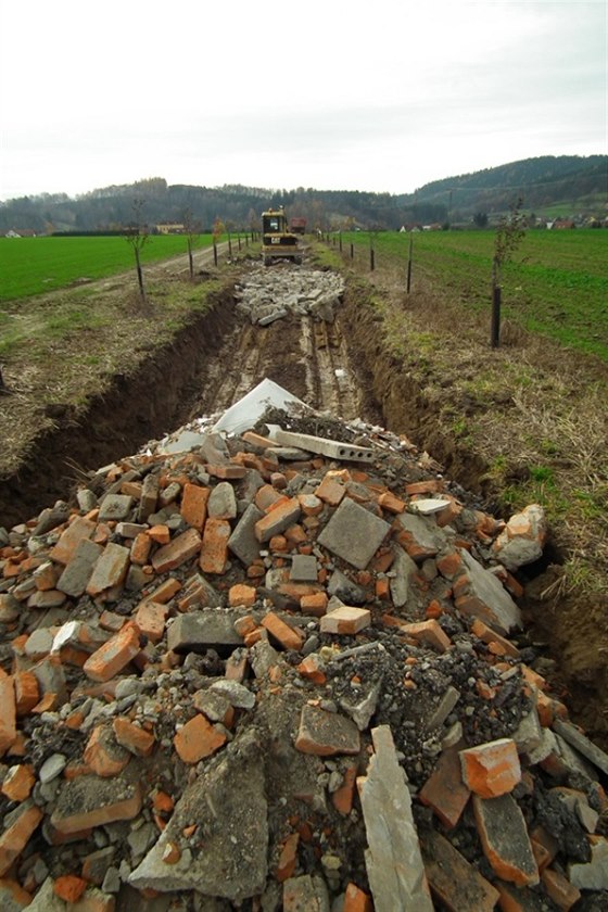 eská inspekce ivotního prostedí udlali obecního firm Provozní Nový Malín...