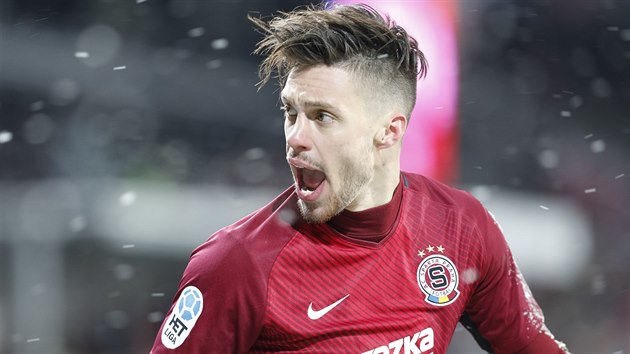 Václav Kadlec v dresu Sparty z března 2018. Václav Kadlec v dresu Sparty z března 2018.