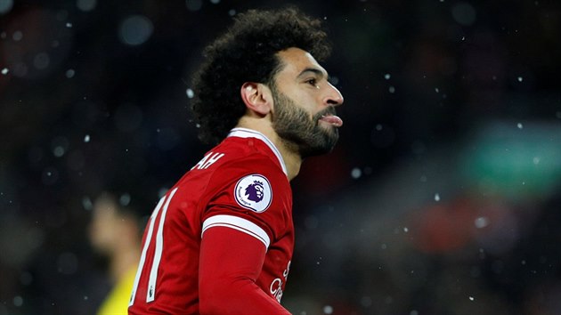 Mohamed Salah (Liverpool) slav jednu ze svch branek do st Watfordu.