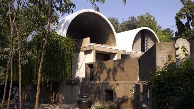 Doiovo studio Sangath v Ahmadbdu bylo dokoneno v roce 1980. 