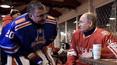Na hokeji. Ruský prezident Vladimir Putin hovoří s gubernátorem Tulské oblasti... Na hokeji. Ruský prezident Vladimir Putin hovoří s gubernátorem Tulské oblasti...