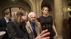 ansoniér a herec Charles Aznavour dorazil na zahájení Febiofestu. (15. bezna...
