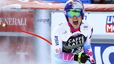 Americká lyžařka Lindsey Vonnová v cíli sjezdu v Aare. Americká lyžařka Lindsey Vonnová v cíli sjezdu v Aare.