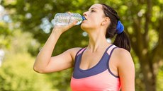 Opakované používání PET lahví může představovat riziko pro naše zdraví. Opakované používání PET lahví může představovat riziko pro naše zdraví.