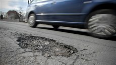 Kamiony, které stále jezdí po staré silnici z Plzně do Prahy a nevyužívají... Kamiony, které stále jezdí po staré silnici z Plzně do Prahy a nevyužívají...