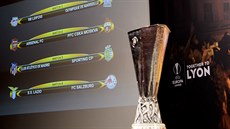 POKRAČUJÍ SOUBOJE O TUTO TROFEJ. Los ve švýcarském Nyonu určil následující... POKRAČUJÍ SOUBOJE O TUTO TROFEJ. Los ve švýcarském Nyonu určil následující...