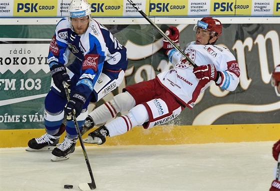 Martin Doekal (vlevo) v utkn s Tincem.