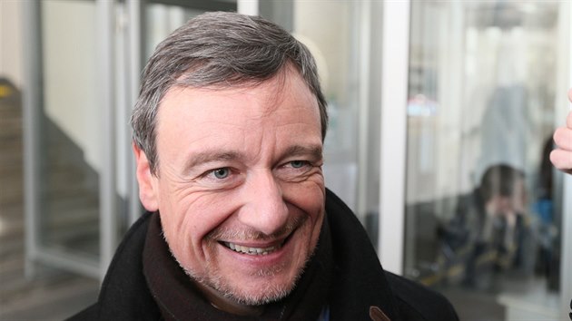 Bývalý poslanec a hejtman David Rath u Krajského soudu v Praze (20. března... Bývalý poslanec a hejtman David Rath u Krajského soudu v Praze (20. března...