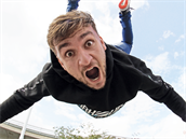 Taras „Tary“ Povoroznyk je nadšeným propagátorem parkouru. Napsal knihu, dělá... Taras „Tary“ Povoroznyk je nadšeným propagátorem parkouru. Napsal knihu, dělá...