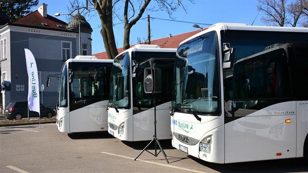 Autobusy znaky Iveco Crossway ji cestujc z nkterch linek znaj. Jde o vozy vyrbn ve Vysokm Mt. Nahrazuj pedevm ji zastaral karosy a vozy znaky SOR.